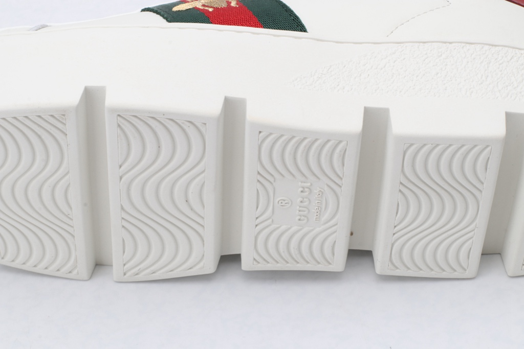 Women s Ace embroidered platform sneaker